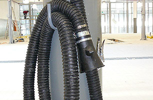 Workshop bay individual fume extraction unit