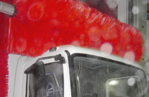 Optional horizontal brush