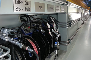 Service Pit Lubrication System