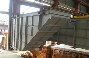 Prefabricated service pit staircase with tunnel being installed