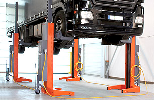 truck and bus hoists and lifts